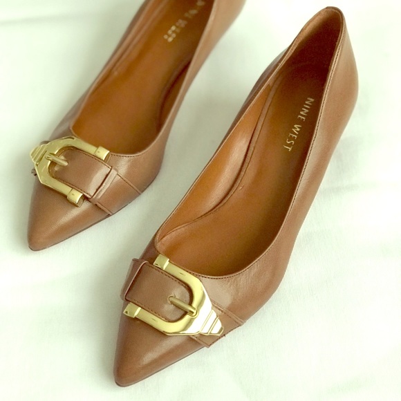 cognac kitten heels